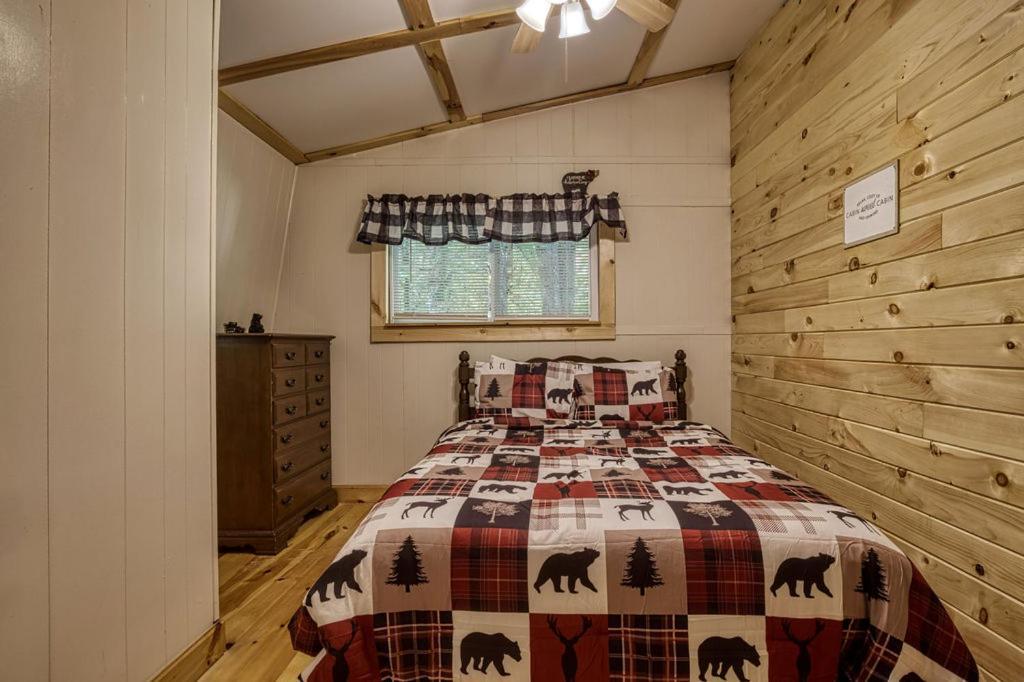 Four Bears Den, Hot Tub, 1089 Of Free Attraction Tickets For Each Paid Day, Dollywood And More Gatlinburg Exterior photo